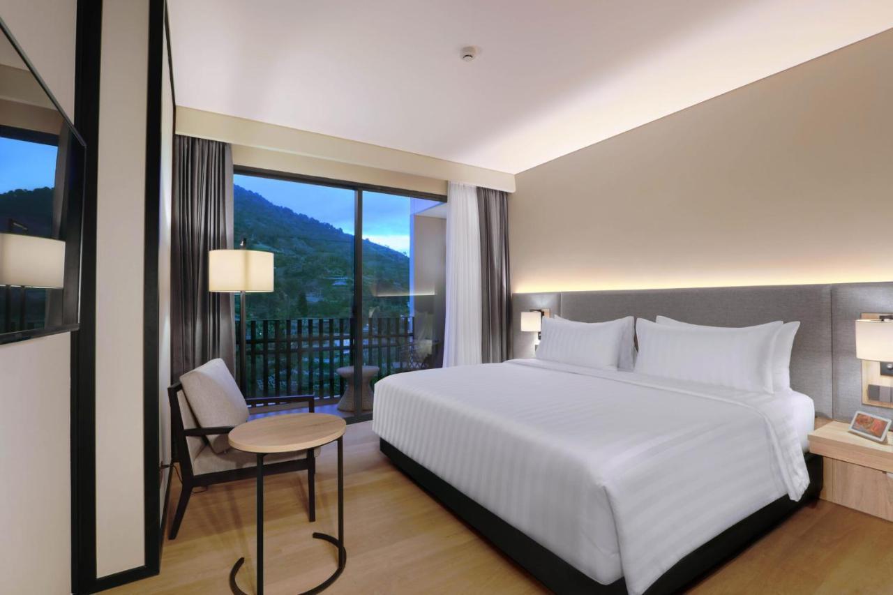 Grand Aston Puncak & Ciseureuh