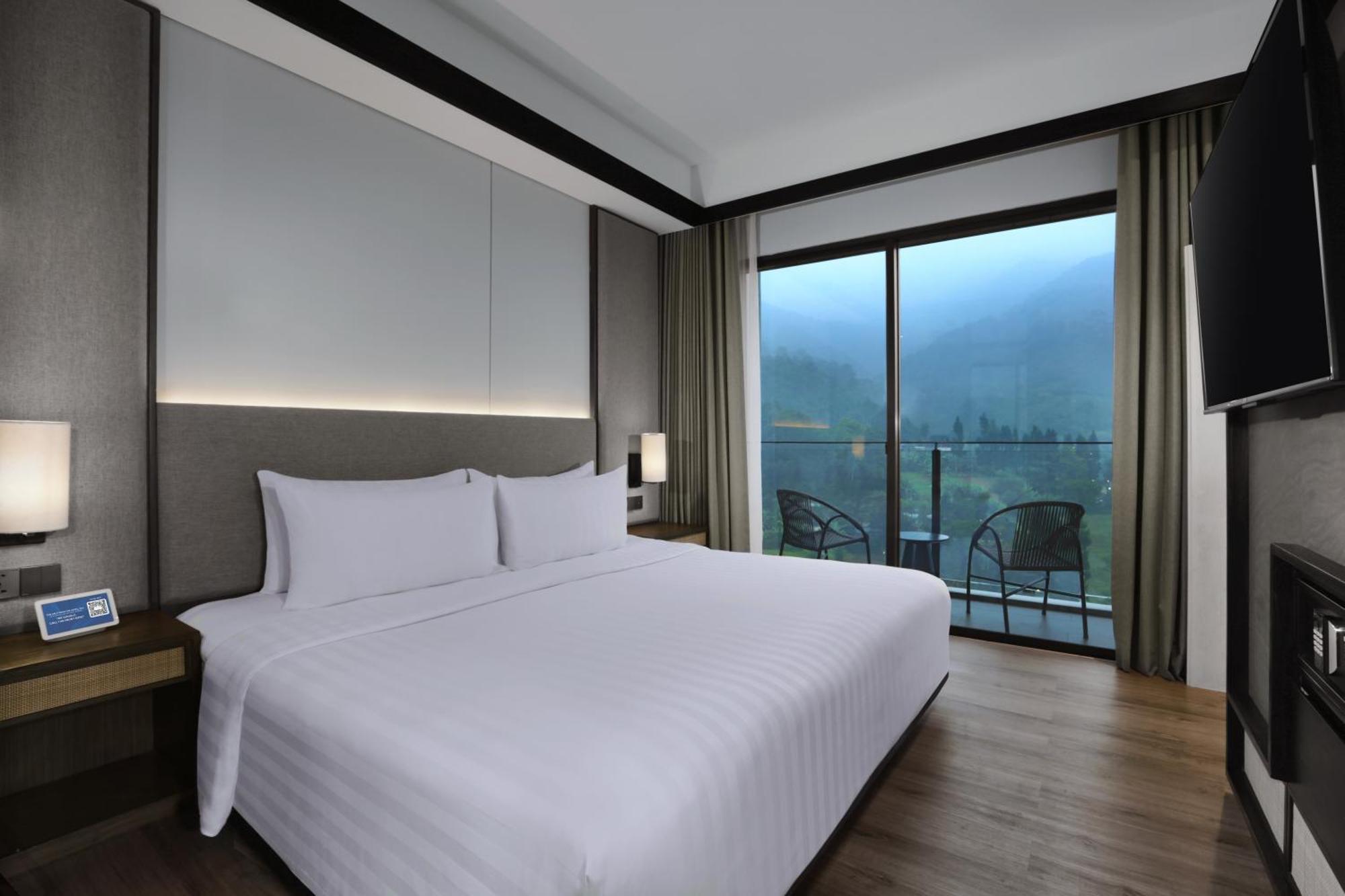 Grand Aston Puncak & Hotel