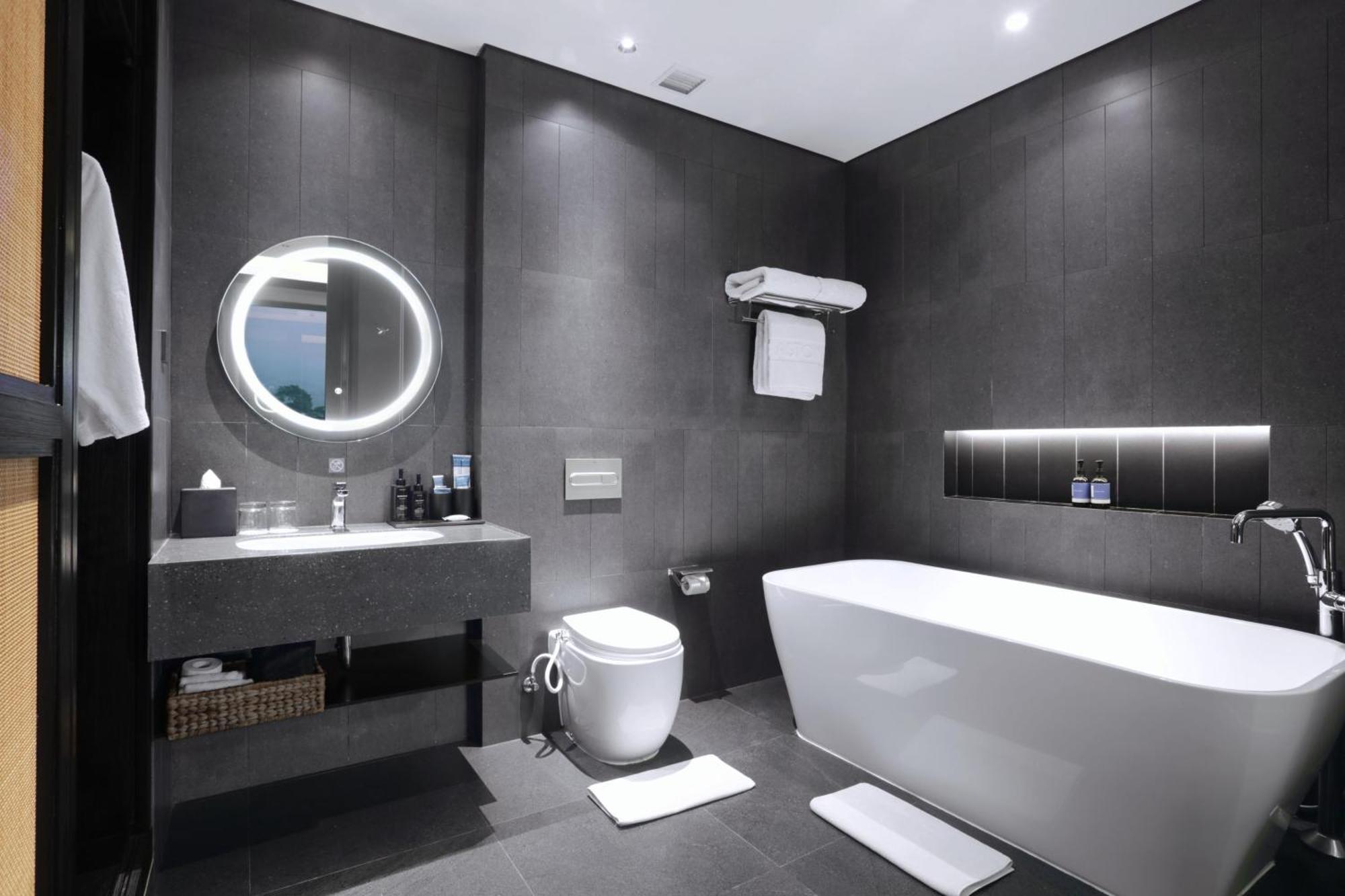 Grand Aston Puncak & 5* Ciseureuh